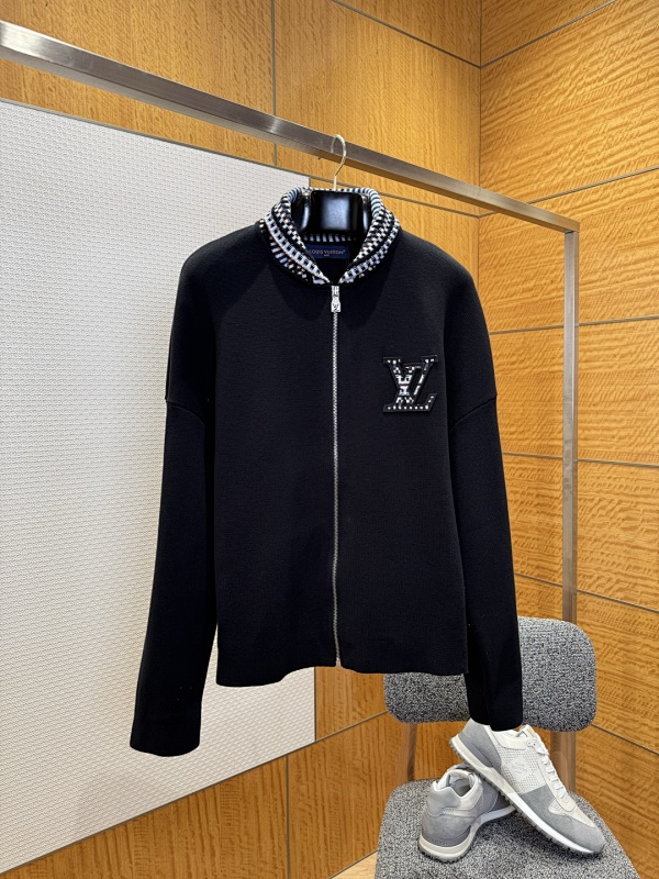 LOUIS VUITTON JACKETS (114)