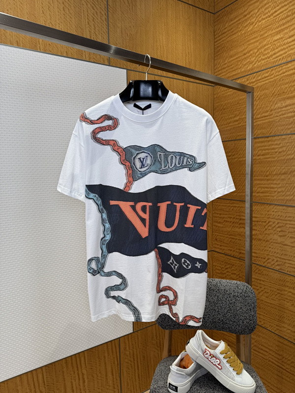 LOUIS VUITTON TSHIRTS (35)