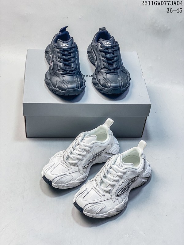 BALENCIAGA Triple S sneakers