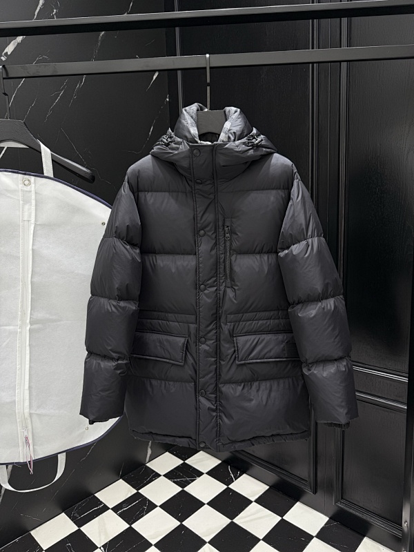 BURBERRY PUFFERS (11)