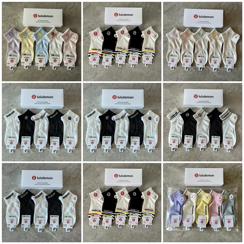 LULULEMON SOCKS