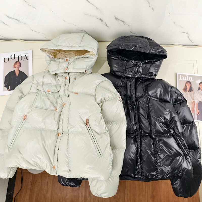 MONCLER PUFFERS (92)