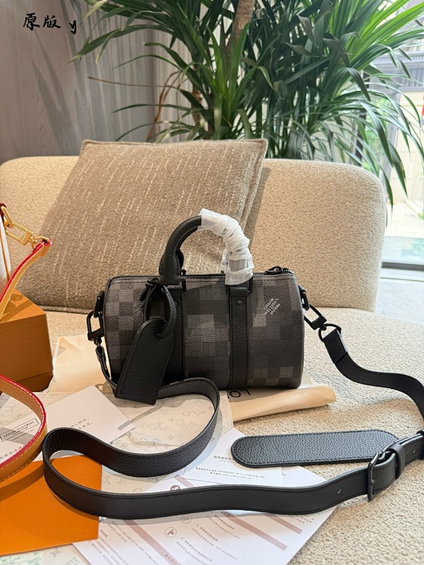 LOUIS VUITTON BAGS (183)