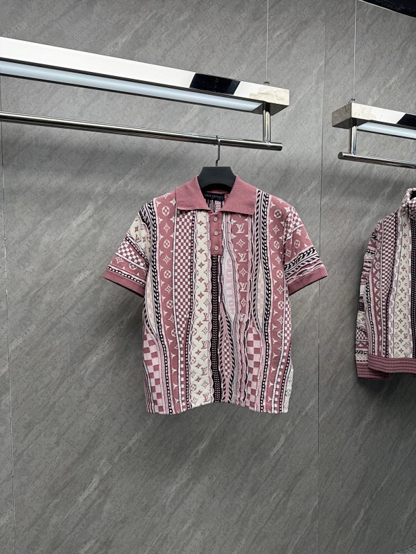 LOUIS VUITTON TSHIRTS (47)