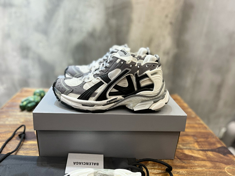 BALENCIAGA Triple S Sneakers (7)