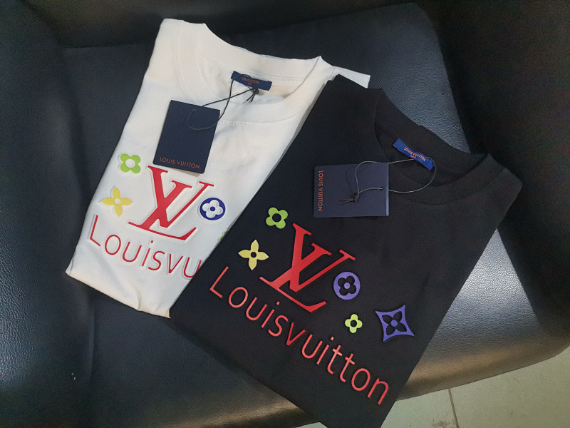 LOUIS VUITTON TSHIRTS (158)