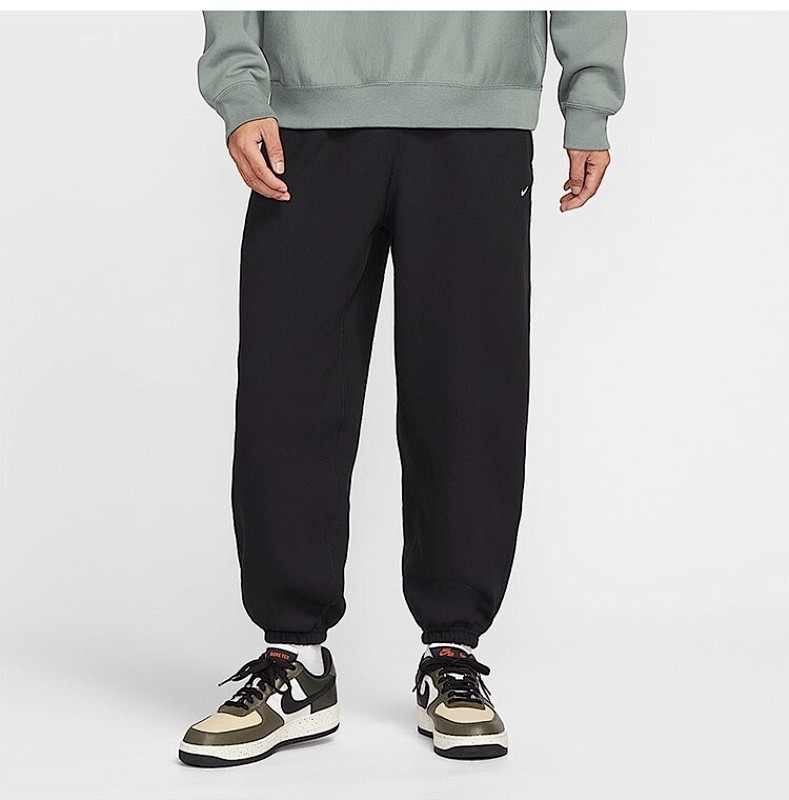 NIKE PANTS