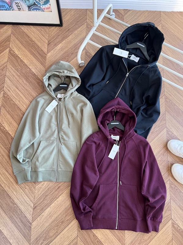 AMI HOODIES (7)