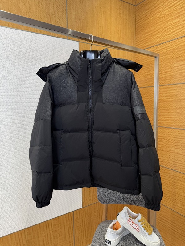 LOUIS VUITTON PUFFERS (10)