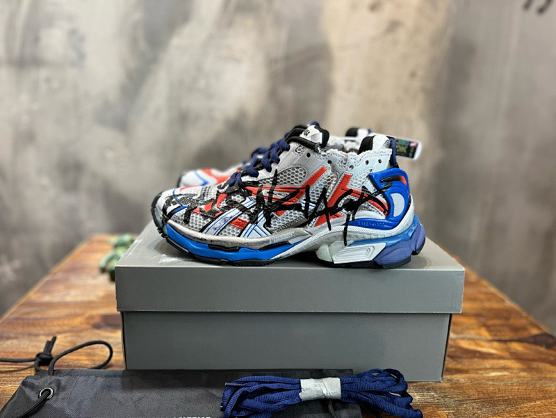 Balenciaga Track Sneakers (43)