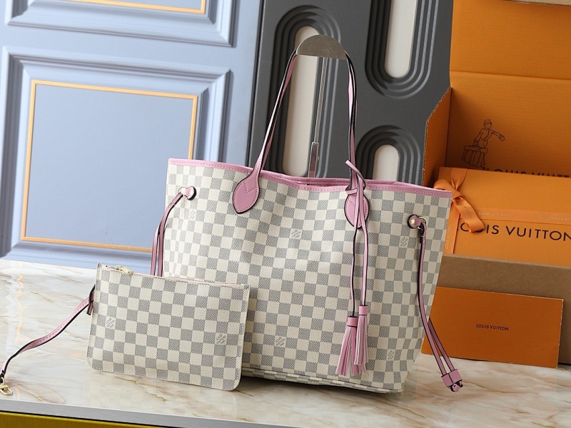 LOUIS VUITTON BAGS (136)