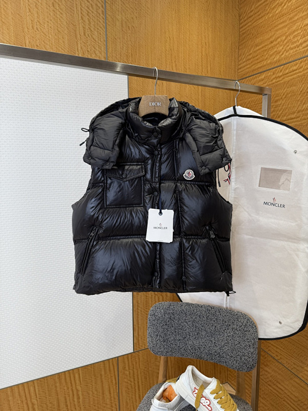 MONCLER PUFFERS (11)