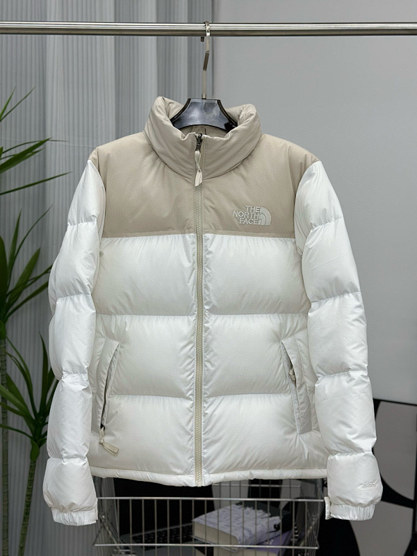TNF PUFFERS (40)