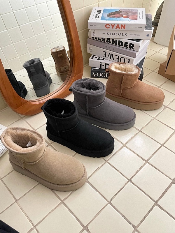 UGG Classic Short Boot (5)