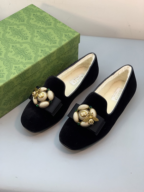 Gucci loafers with floral embellishments