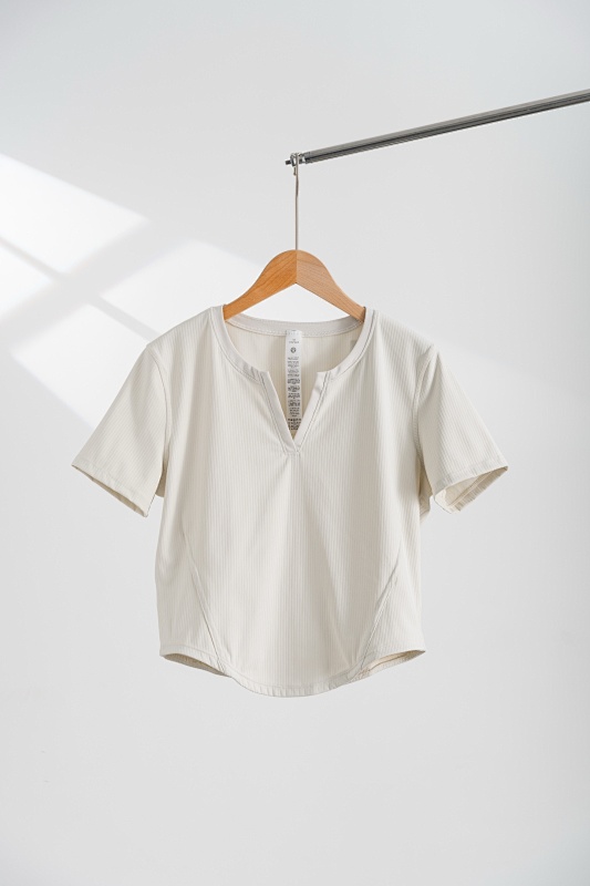 LULULEMON TSHIRTS (5)