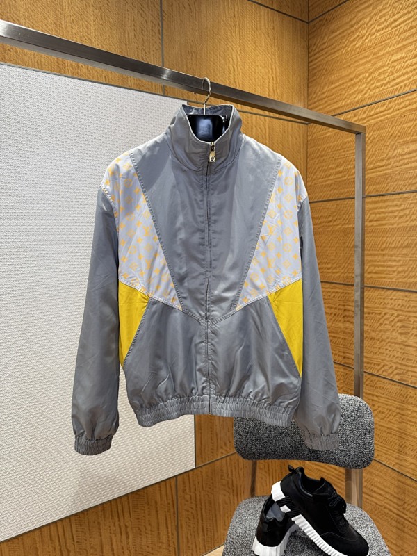 LOUIS VUITTON JACKETS (141)