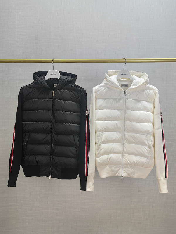 MONCLER PUFFERS (244)