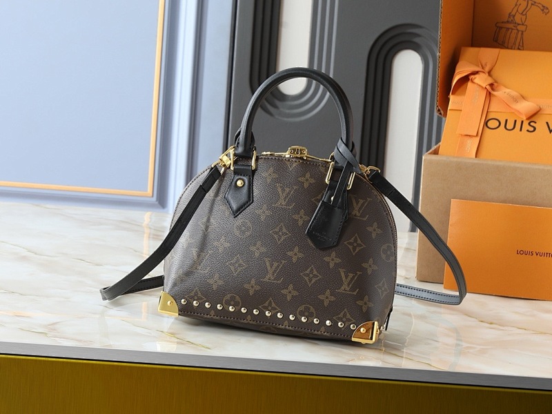 LOUIS VUITTON BAGS (122)