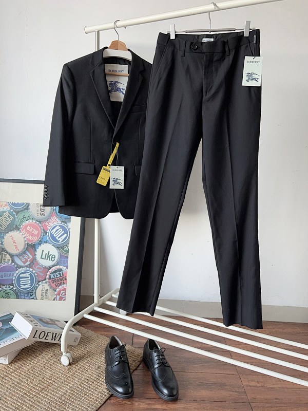 BURBERRY SUITS