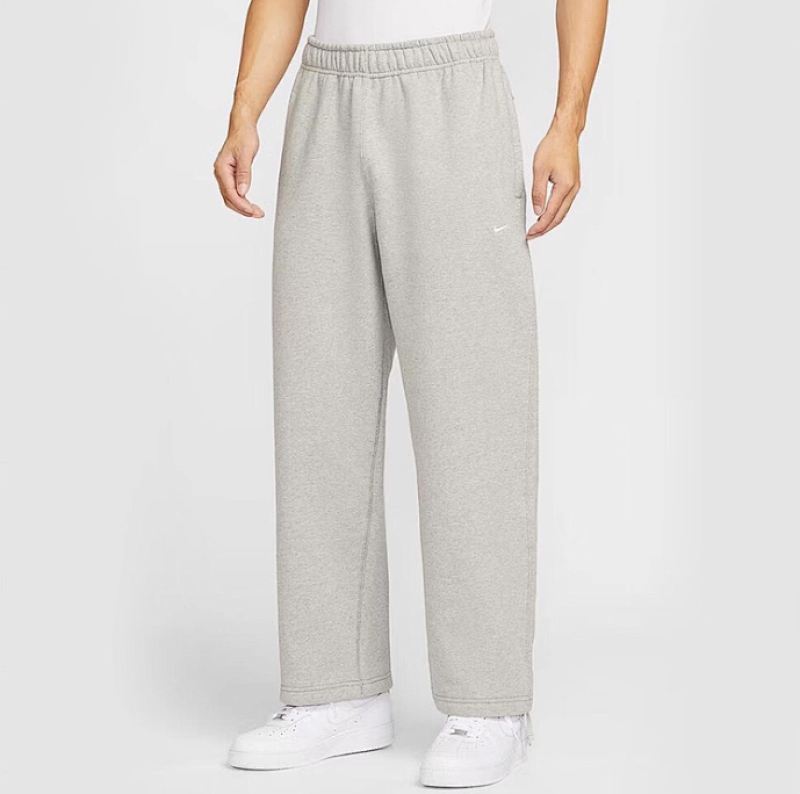 NIKE SWEATPANTS (4)