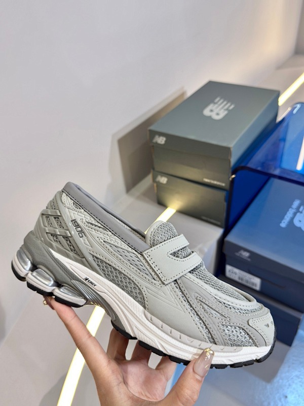 New Balance 9060 (3)
