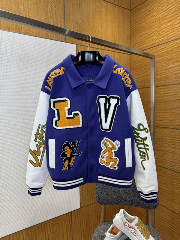 LOUIS VUITTON JACKETS (119)