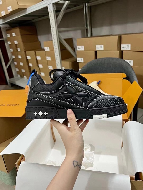 Louis Vuitton 3125tiger Sneakers (2)