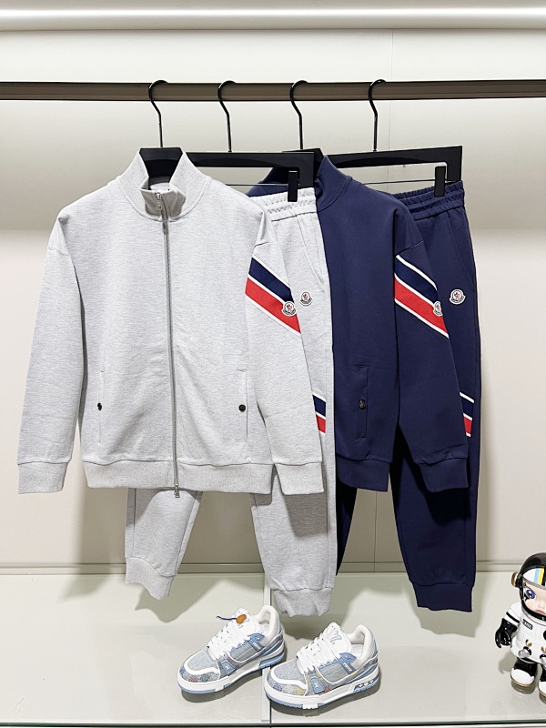 MONCLER (21)