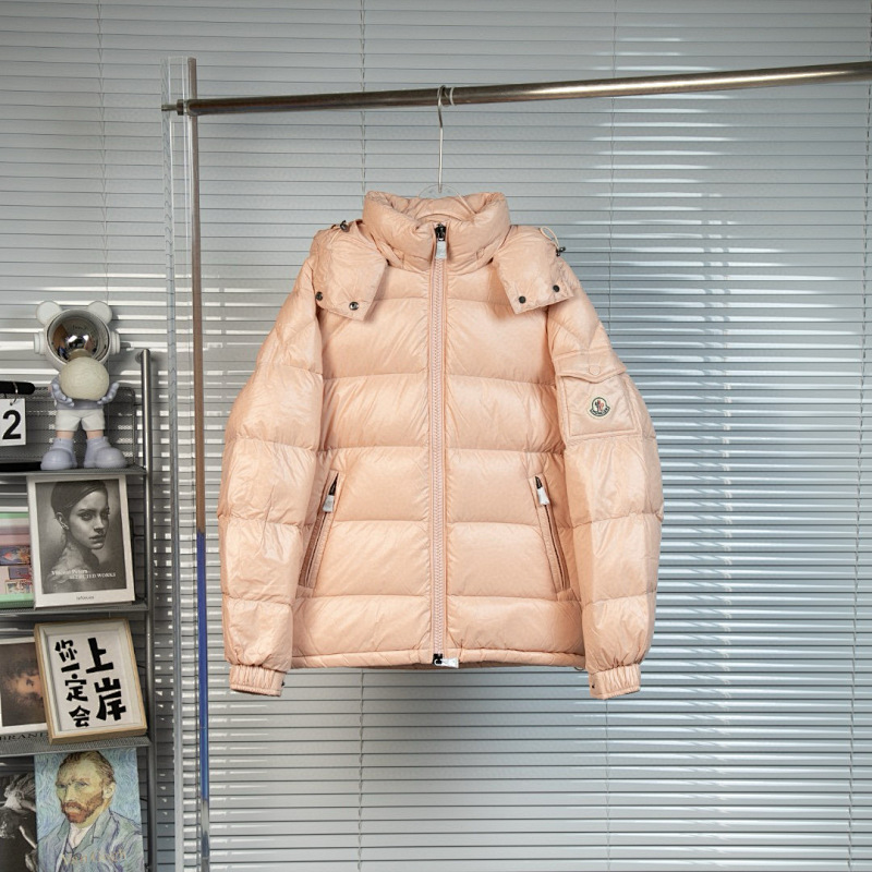 MONCLER PUFFERS (236)