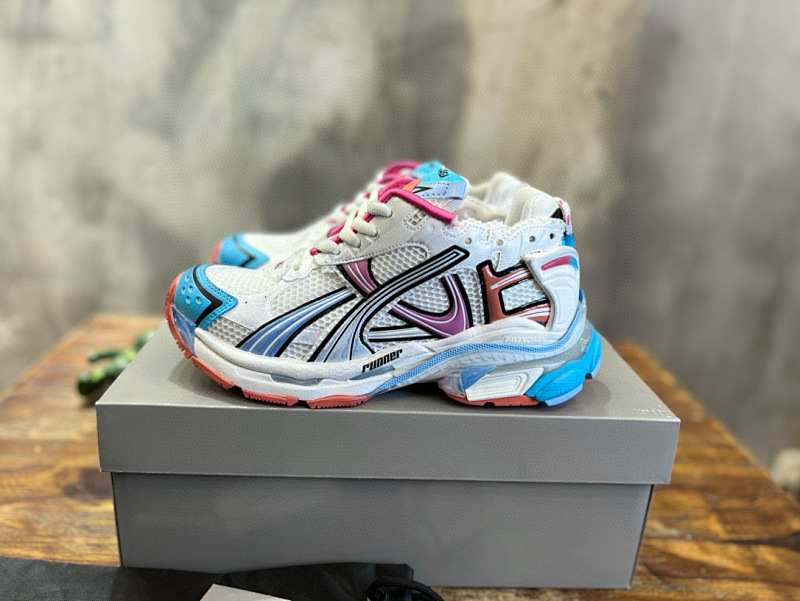 BALENCIAGA Runner sneakers (2)