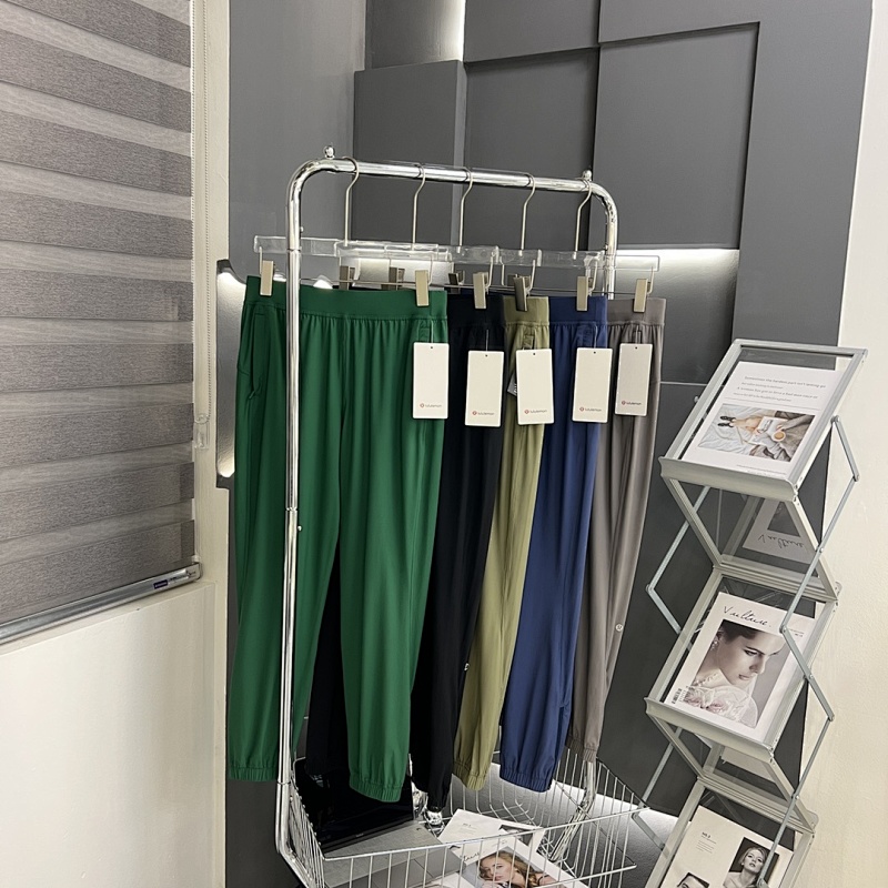 LULULEMON PANTS (9)