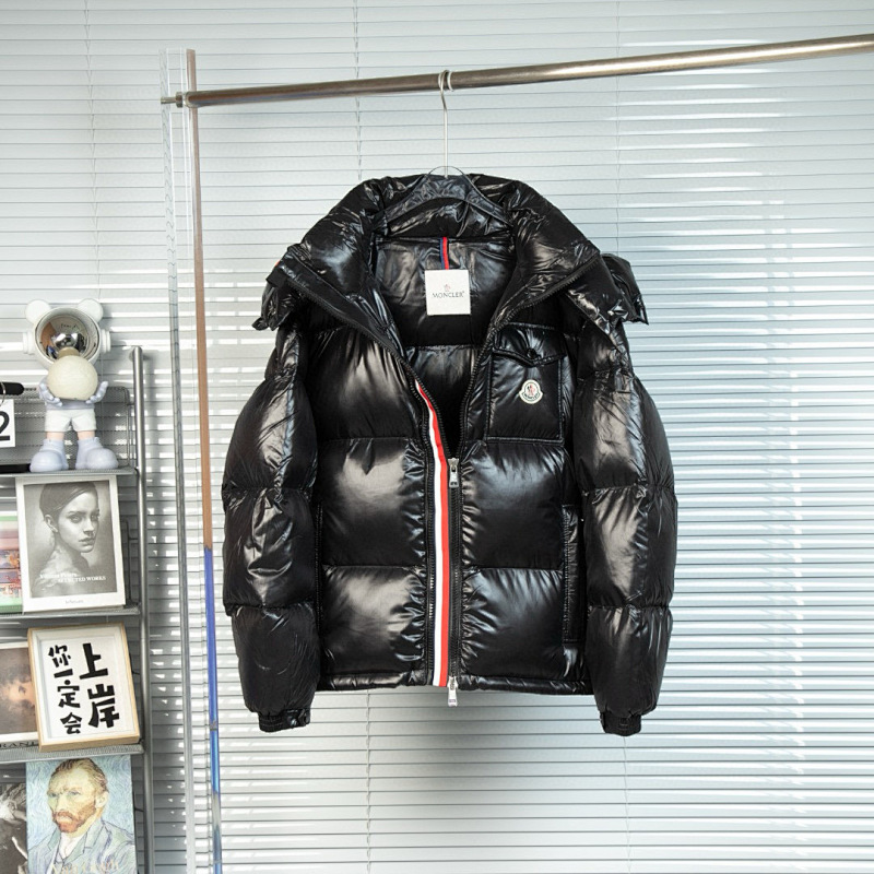 MONCLER PUFFERS (272)
