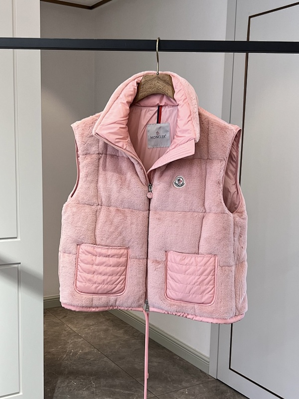 MONCLER VESTS (15)