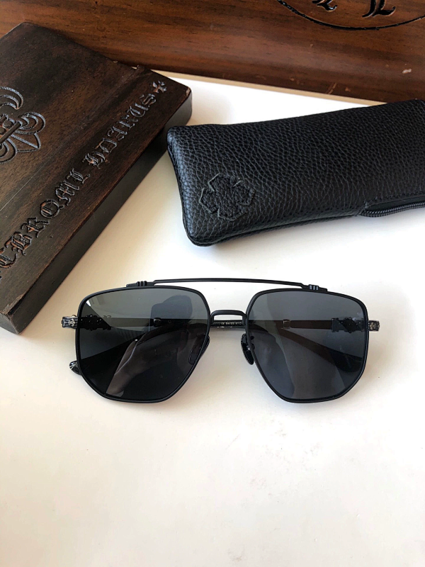 CHROME HEARTS SUNGLASSES