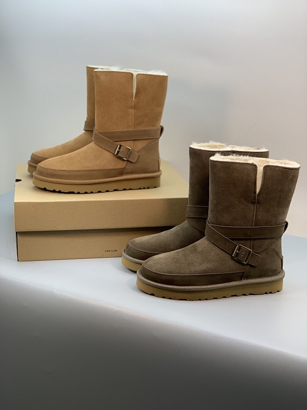 UGG Classic Mini (2)