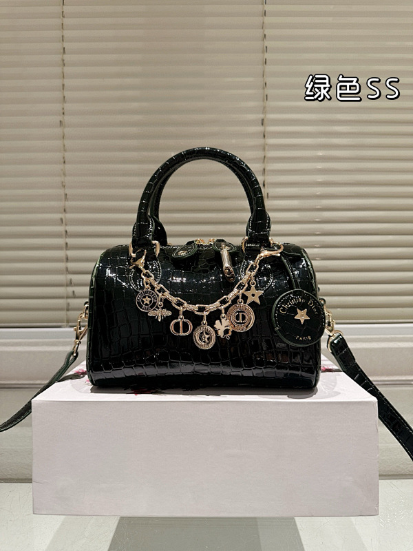 DIOR BAGS (23)