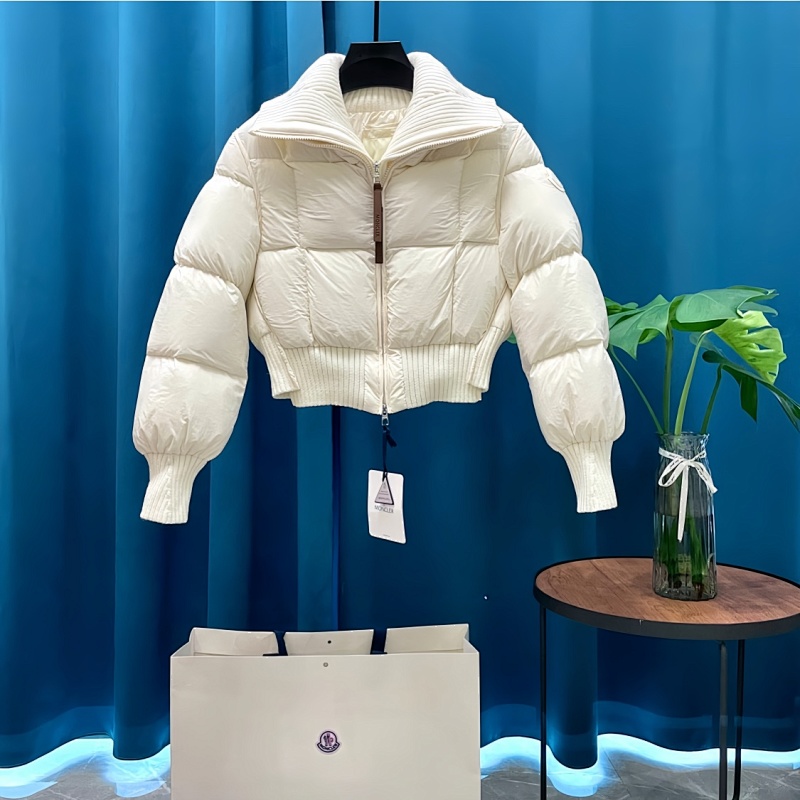 MONCLER PUFFERS (104)
