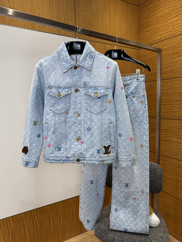 LOUIS VUITTON JACKETS (86)