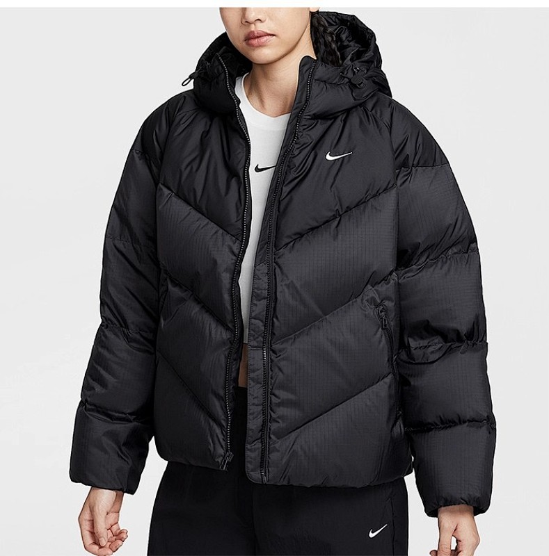 NIKE PUFFERS (5)