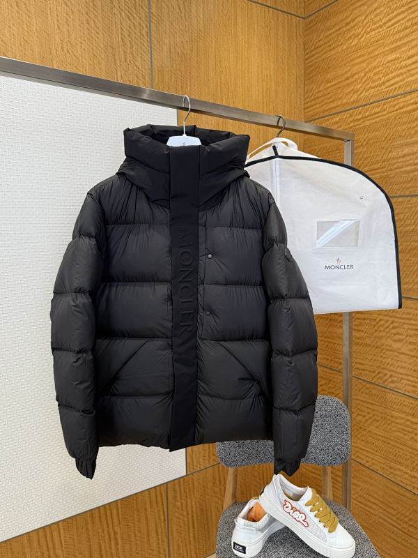MONCLER PUFFERS (62)