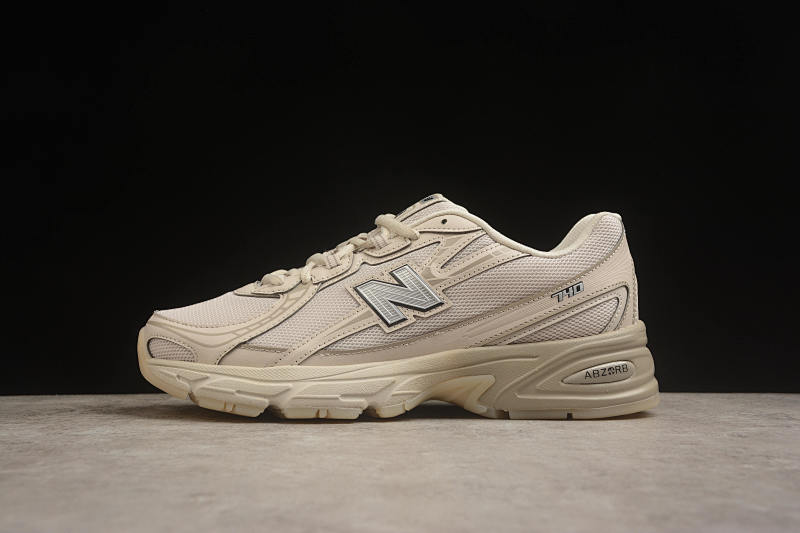 New Balance 740