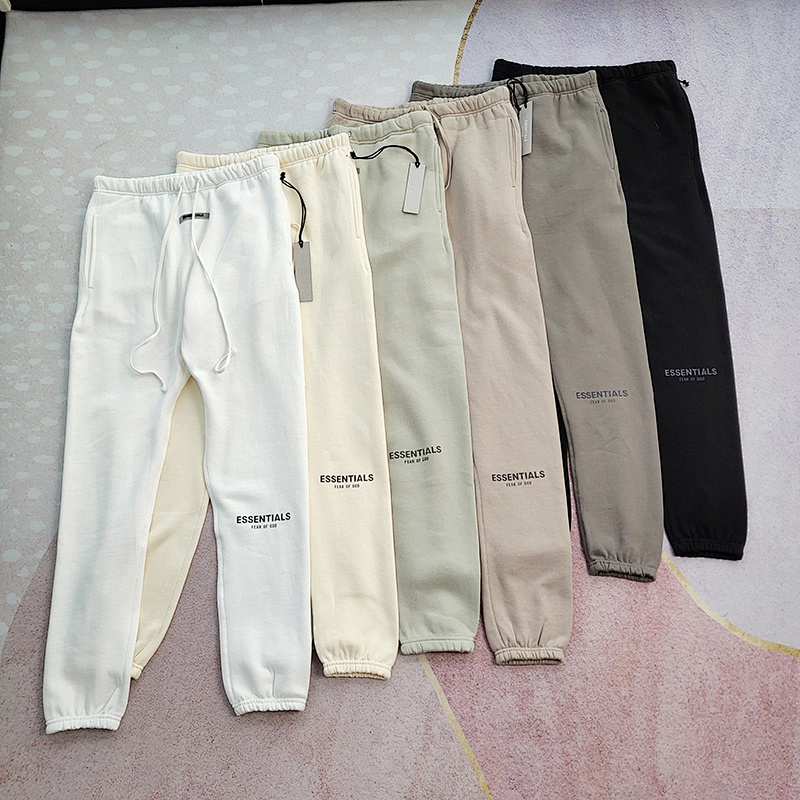 ESSENTIAL SWEATPANTS (51)