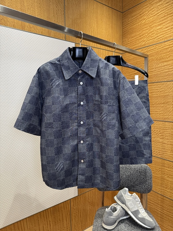 LOUIS VUITTON (194)