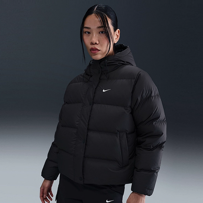 NIKE PUFFERS (7)