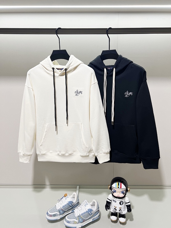 LOUIS VUITTON HOODIES (31)