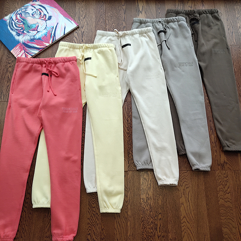 ESSENTIAL SWEATPANTS (26)