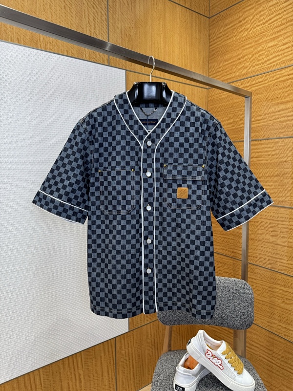 LOUIS VUITTON (215)