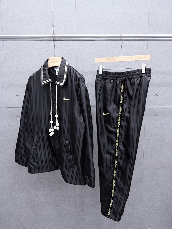 NIKE JACKETS (20)