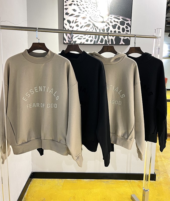 ESSENTIAL SWEATSHIRTS (12)